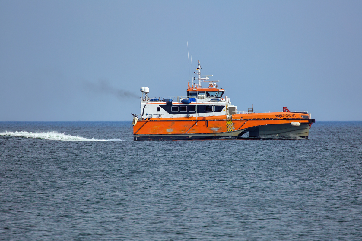 World Calima (IMO 9684316) vor Sassnitz ist der vierte Offshore Zubringer aus der World Familie nach Bora, Golf und Scirocco. - 31.05.2019
