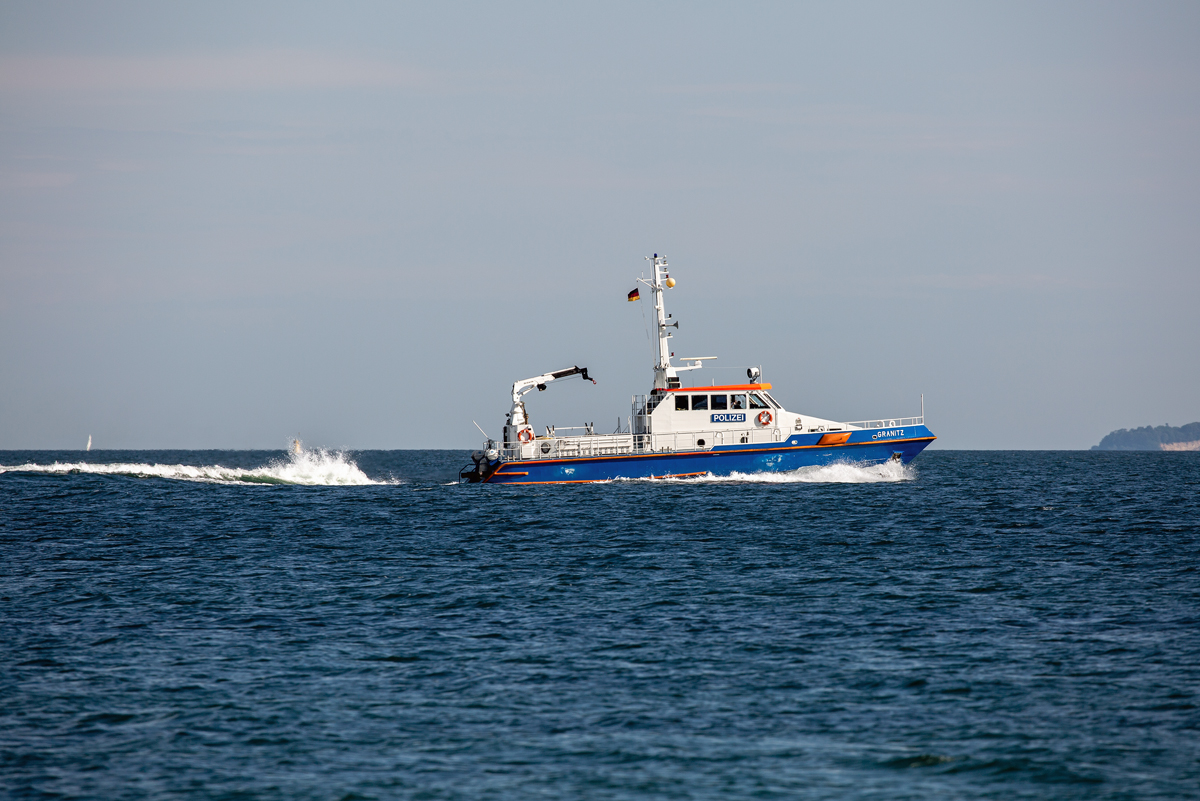 WSP Granitz ohne Tochterboot vor Rügen. - 24.06.2020
