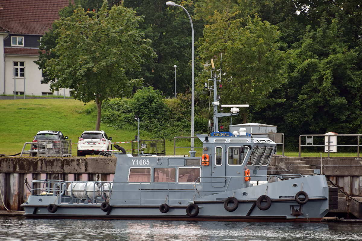 Y 1685  Aschau  am 13.7.2019 im Hafen von Neustadt/Holstein