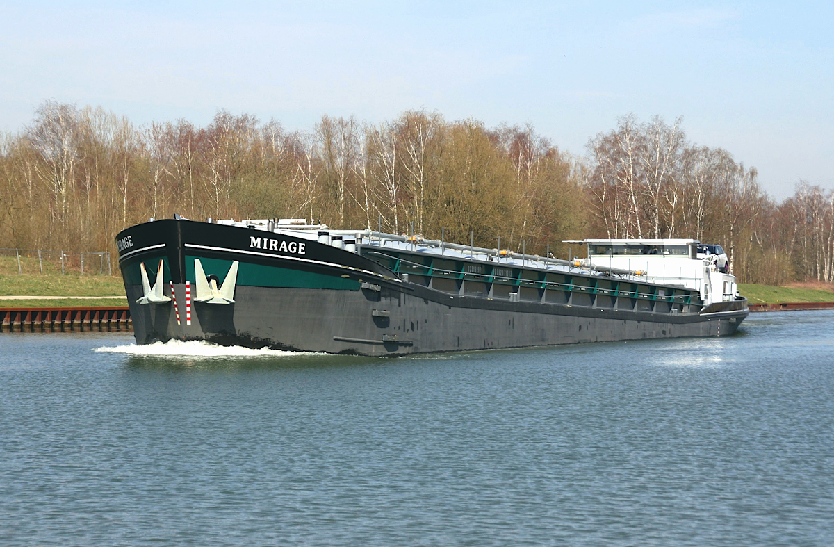 ZEMENTTANKER TMS MIRAGE (ENI:02316197) L.80m B.8,20 T 1043 Flagge Niederlande am 30.03.2012 auf dem DEK in Datteln zu Berg.