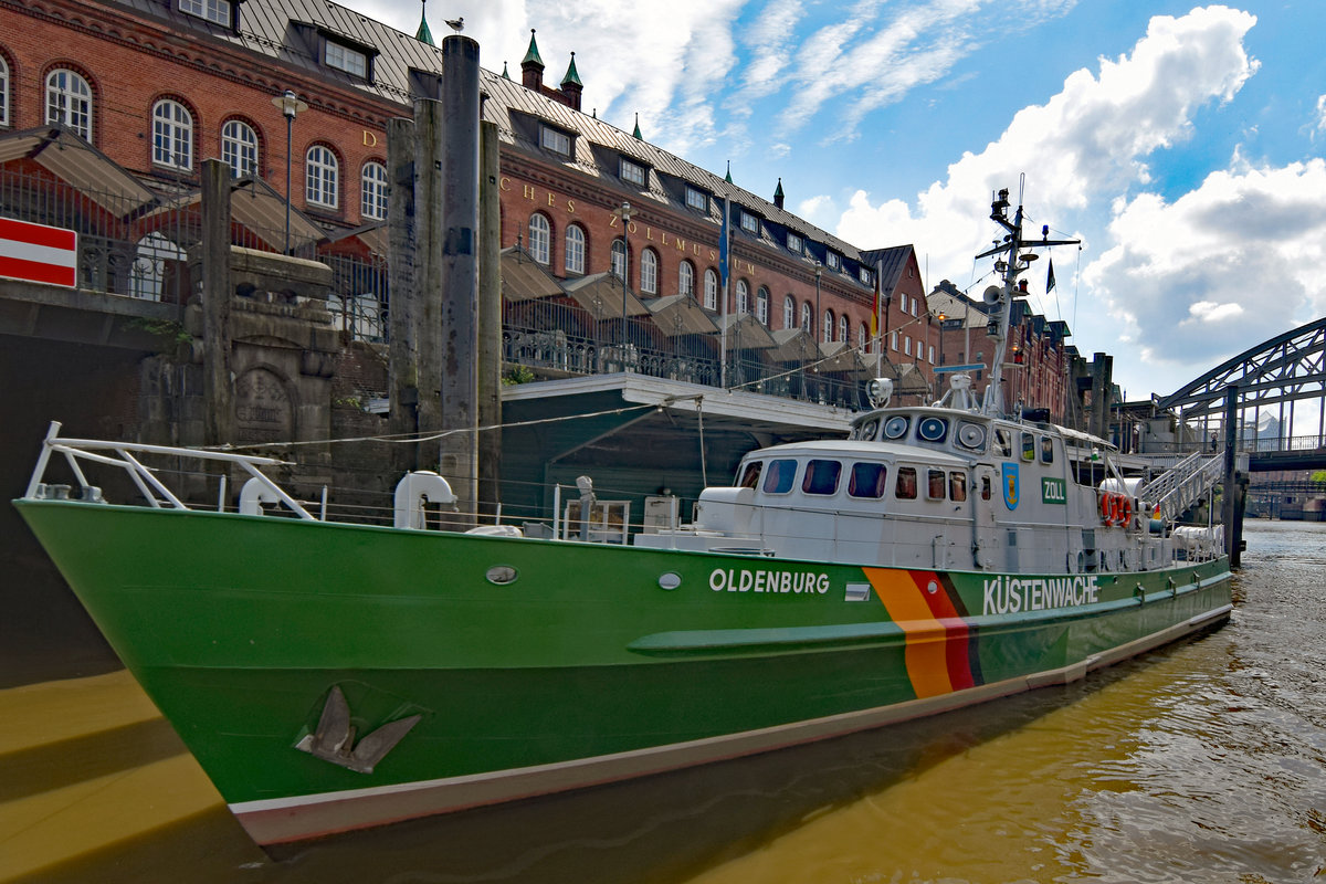 Zollboot OLDENBURG am 26.05.2020 im Hafen von Hamburg. Das Fahrzeug liegt beim Zollmuseum und kann besichtigt werden