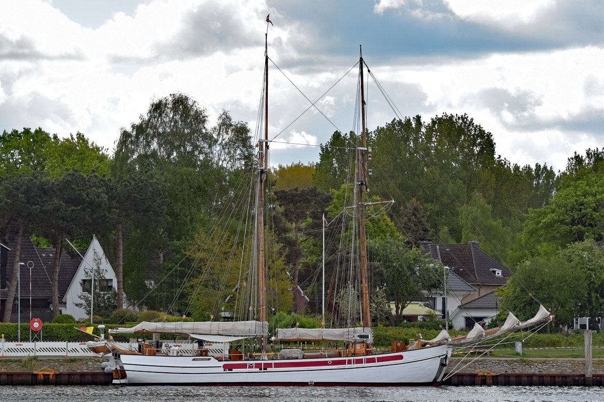 Zweimastschoner NORDLYSET am 14.05.2020 in Lübeck-Travemünde an der Priwall-Seite liegend