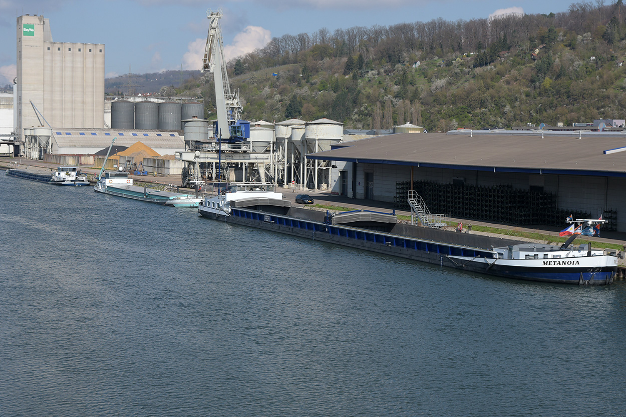 09.04.2023 METANONIA (2329231),VAGARE (2315713) & NEVADA (23374012291) im Hafen von Plochingen