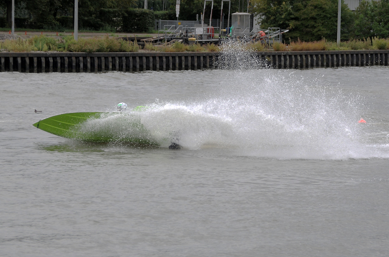 27.08.2023  467M  Training mit Speedbooten zwischen Hafen Plochingen und Schleuse Deizisau