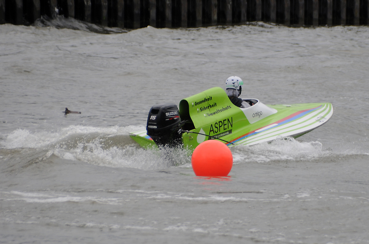 27.08.2023  467M  Training mit Speedbooten zwischen Hafen Plochingen und Schleuse Deizisau