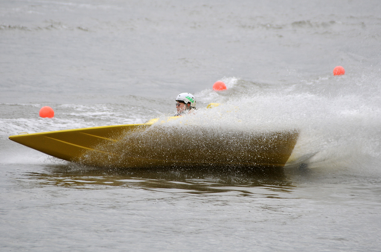 27.08.2023  51211 M  Training mit Speedbooten zwischen Hafen Plochingen und Schleuse Deizisau