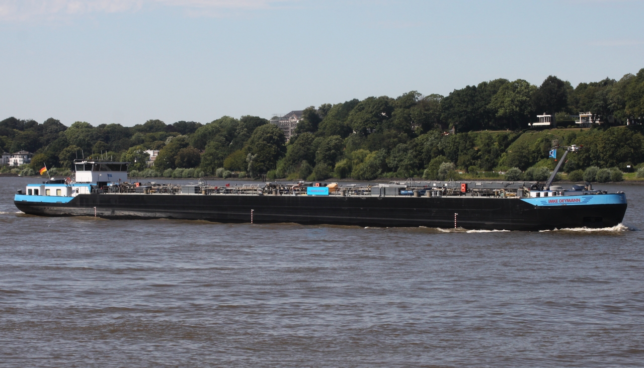 Binnentankschiff IMKE DEYMANN (ENI 04807760); Datum: 29.07.2026; Aufnahmeort: Elbe/Hafen Hamburg, Deutschland.