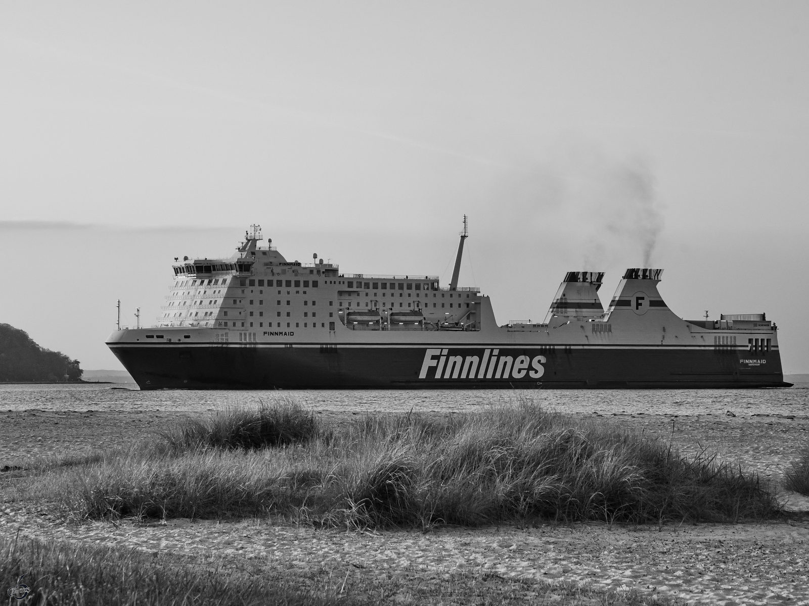 Die FINNMAID (IMO: 9319466) ist hier Anfang Mai 2023 bei der Ankunft in Travemünde zu sehen.