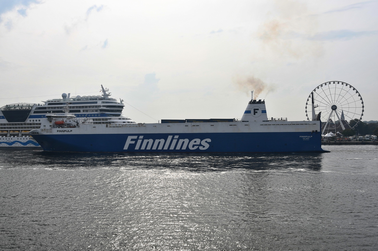 FINNPULP , Ro-Ro Cargo , IMO 9212644 , Baujahr 2002 , 187.06 x 26.50 m , Rostock-Warnemünde , 10.09.2025
