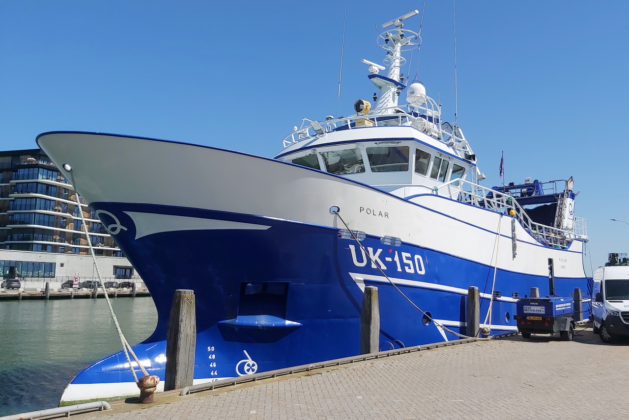 Fischtrawler UK-150 POLAR (IMO 9851361), Flagge: Niederlande. Baujahr 2018. Aufnahmeort: Handelshaven Breskens/NL. Aufnahmedatum: 02.06.2026.