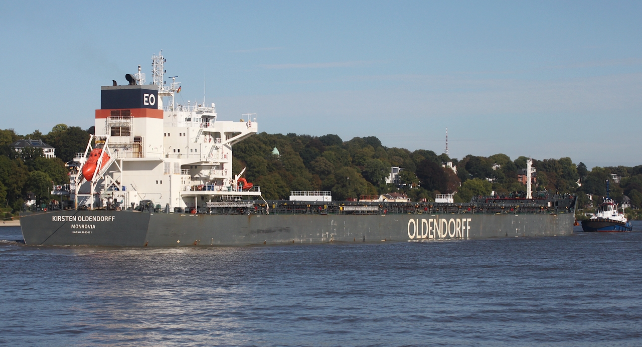Frachtschiff KIRSTEN OLDENDORFF (IMO 9863091); Datum: 25.09.2026; Aufnahmeort: Elbe/Hafen Hamburg, Deutschland.