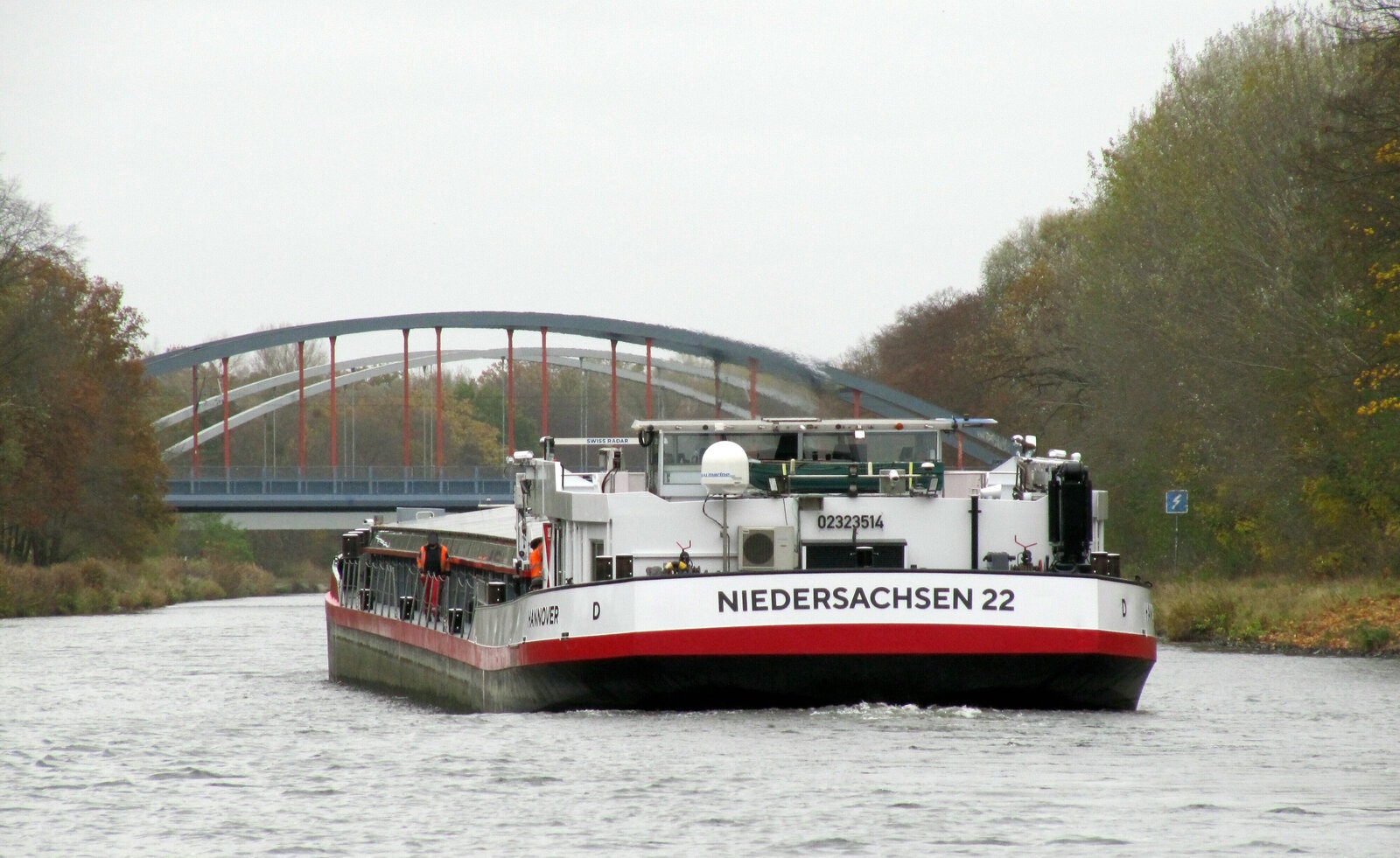GMS NIEDERSACHSEN 22 (ENI 02323514 , 100 x 10,50m) am 15.11.2024 auf der  UNTEREN HAVEL-WASSERSTRASSE / Sacrow-Paretzer-Kanal bei Schlänitzsee / Marquardt zu Berg nach Berlin in Fahrt. 