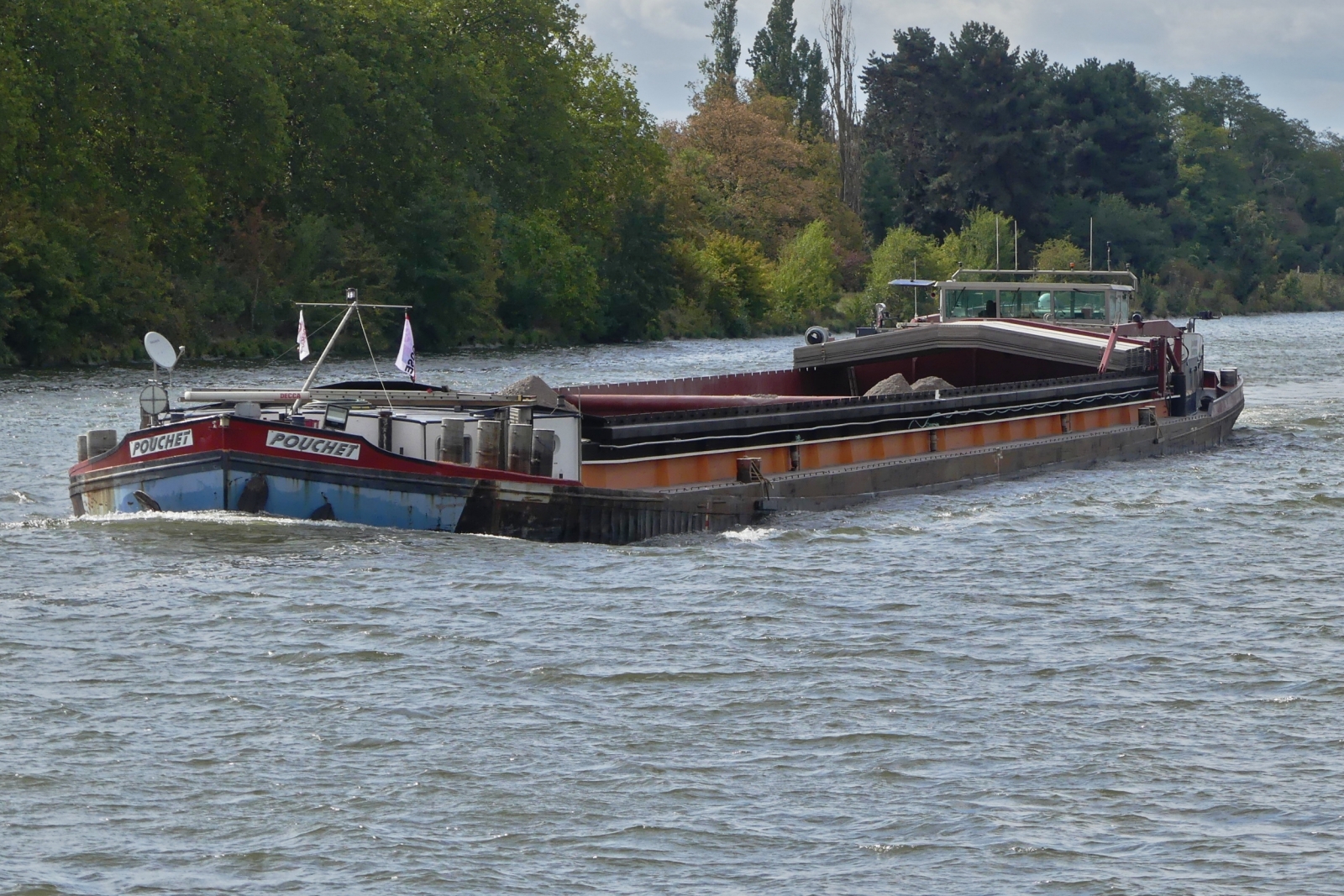 GMS POUCHET, ENI 01822613, L 80 m, B 9,50 m, 1500t, zu Tal auf dem Albertkanal nahe L�ttich. 17.09.2026