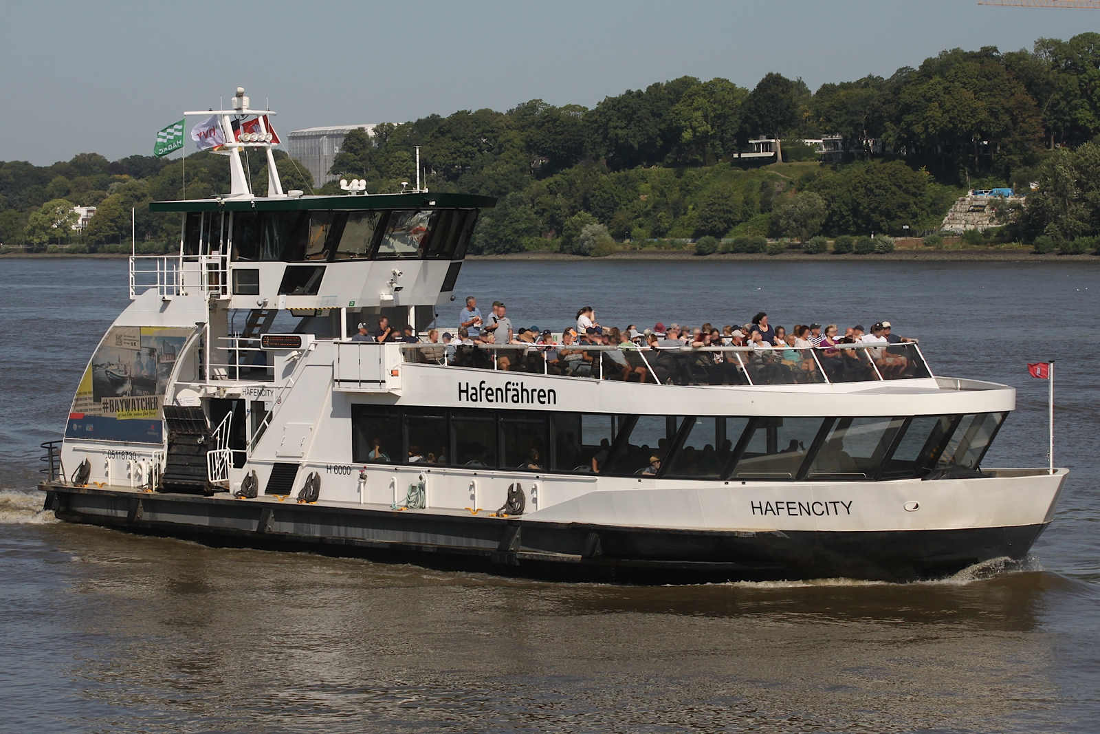 Hadag Hafenfähre HAFENCITY (ENI 05116730); Eigner/Betreiber: Hadag; Datum: 13.08.2025; Aufnahmeort: Elbe/Hafen Hamburg, Deutschland.