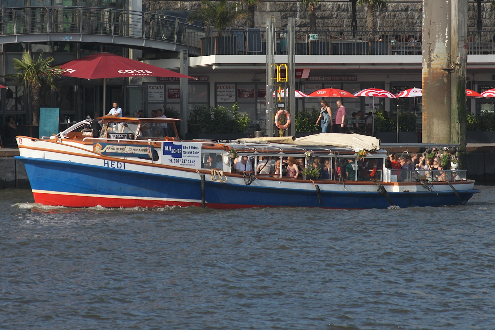 Hafenbarkasse HEDI (ENI 05106600); Eigner/Betreiber: Glitscher; Datum: 19.07.2025; Aufnahmeort: Elbe/Hafen Hamburg, Deutschland.