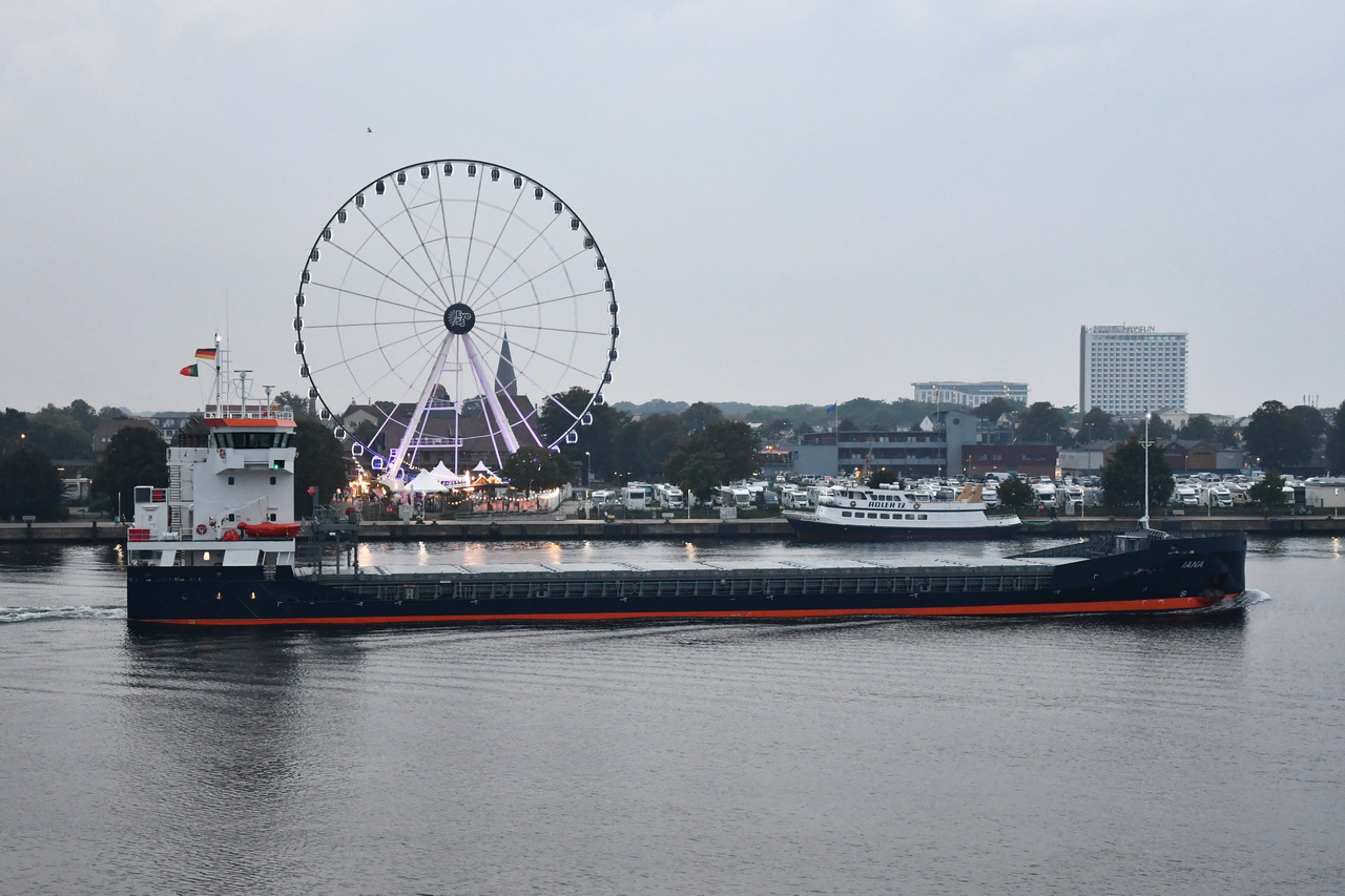IANA , General Cargo Schiff , IMO 1030375 , Baujahr 2025 , 88.00 x 14.00 m , 10.09.2025 , Rostock-Warnemünde , 