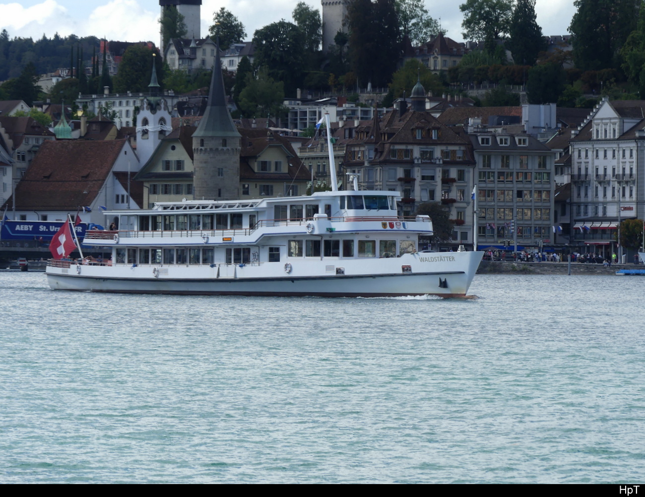 MS WALDSTÄTTER im Seebecken vor Luzern am 19.09.2023