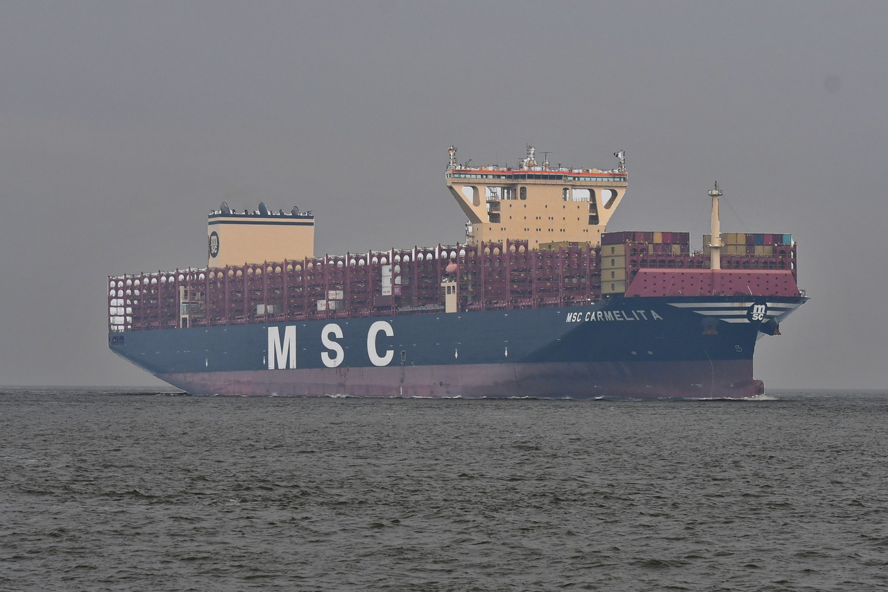 MSC CARMELITA
Containerschiff , IMO 9946879 , Baujahr 2024 , 	366 x 51 m , 16520 TEU , 13.04.2026 , Alte Liebe Cuxhaven