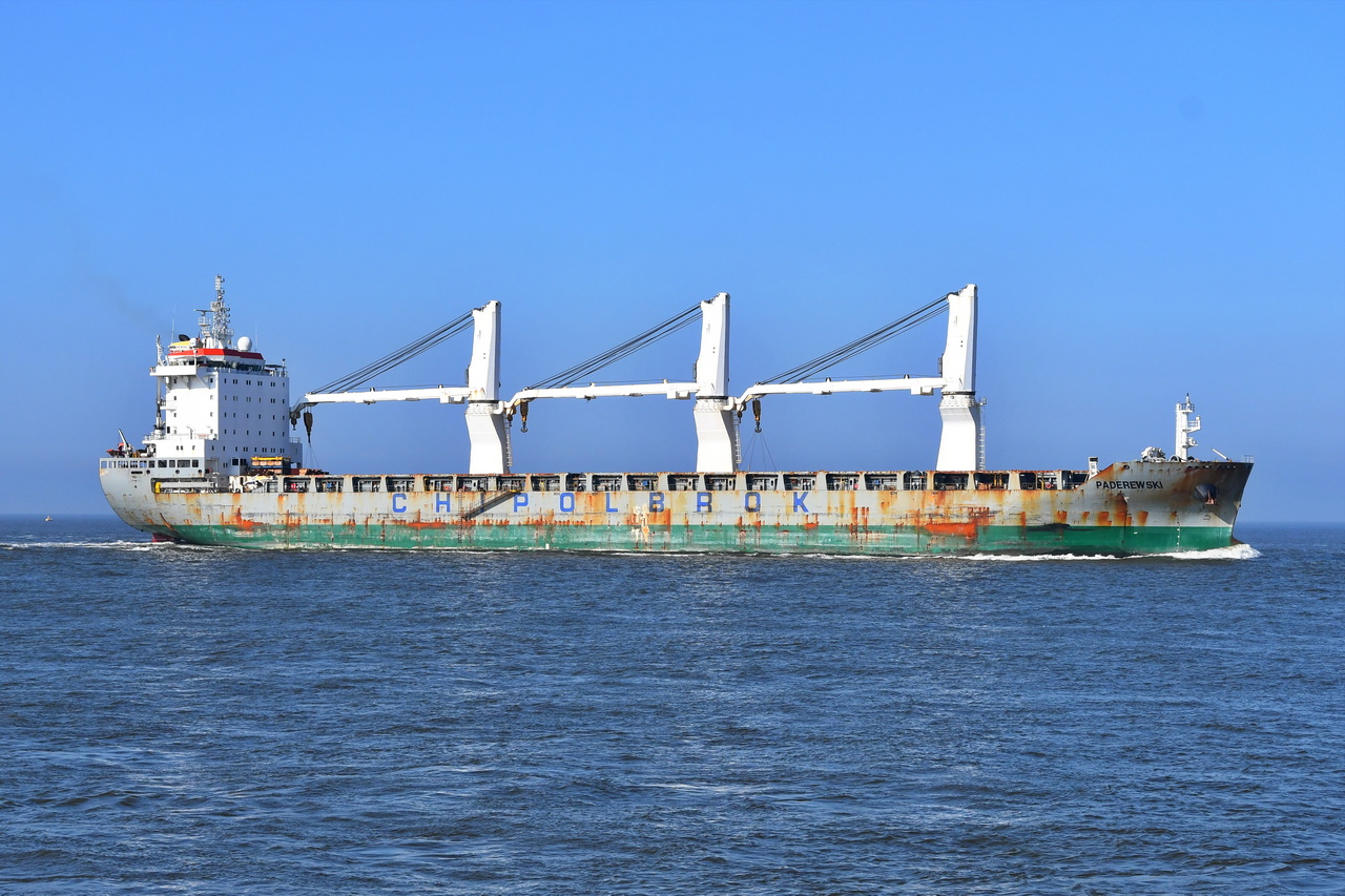 PADEREWSKI , General Cargo Schiff , IMO 9731389 , Baujahr 2016 , 190 x 28 m , 14.04.2026 , Alte Liebe Cuxhaven
