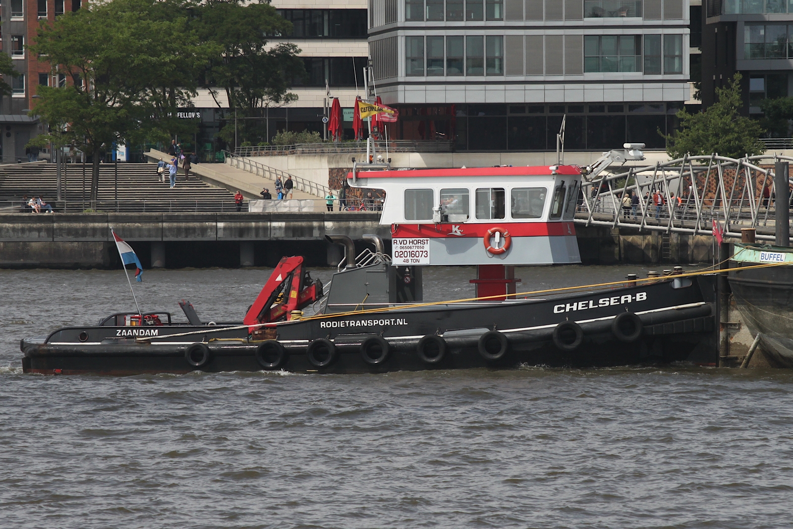Schuber  CHELSEA-B (ENI 02016073); Eigner/Betreiber: Rodietransport.nl; Datum: 11.06.2025; Aufnahmeort: Elbe/Hafen Hamburg, Deutschland. Das Bild zeigt die CHELSEA-B vor dem Anleger Elbphilharmonie.  Schuber  CHELSEA-B (ENI 02016073); Eigner/Betreiber: Rodietransport.nl; Datum: 11.06.2025; Aufnahmeort: Elbe/Hafen Hamburg, Deutschland. Das Bild zeigt die CHELSEA-B vor dem Anleger Elbphilharmonie.