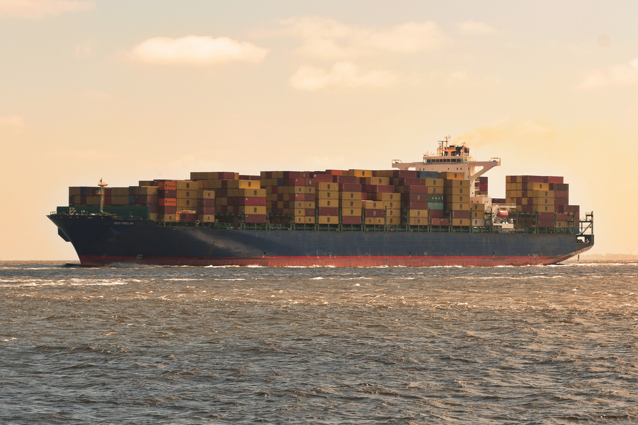 SCI DELHI , Containerschiff , IMO 9699127 , Baujahr 2014 , 300 x 48 m , 9034 TEU , 27.05.2026 , Cuxhaven-Alte Liebe