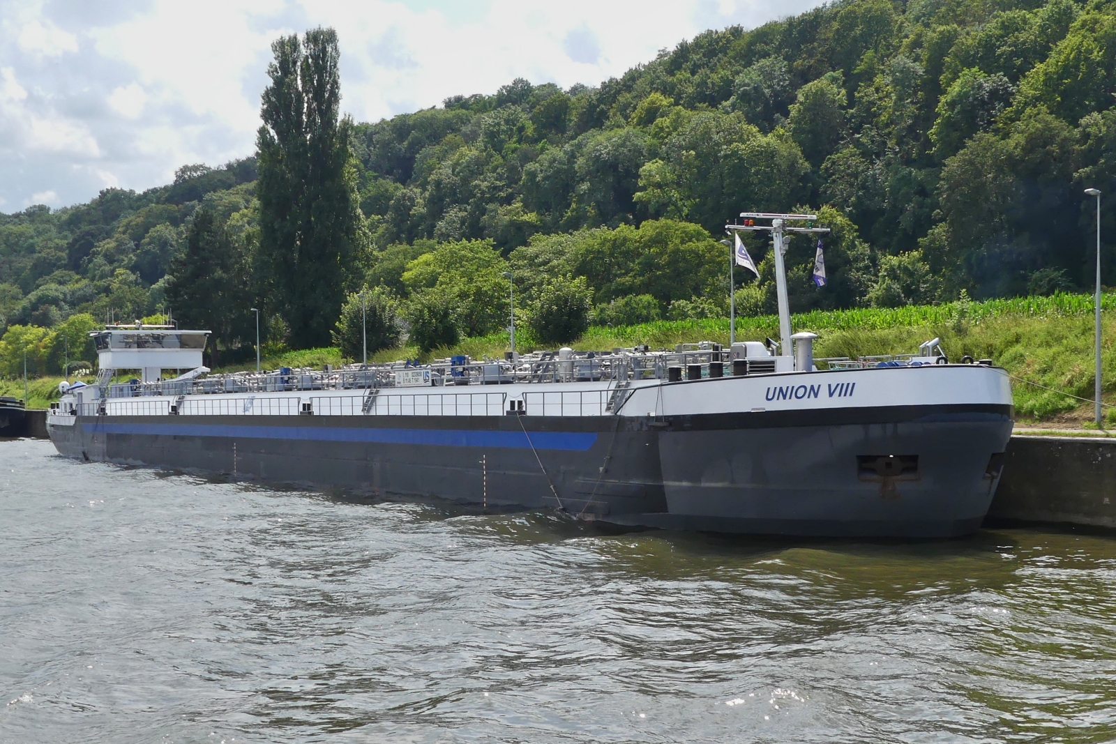 TMS UNION VIII, 02339058, BJ 2021; L 110 m; B 11,45m; 1941 t; liegt im Ternaaien Kanal voor der Maas an der Kaimauer. 17.07.2024