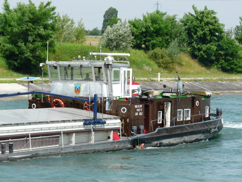Achterschiff vom MS  Altmark , am 25.06.2008 zu Berg im Rhein-Seiten-Kanal oberhalb der Zufahrt zu den Schleusen von Niffer.