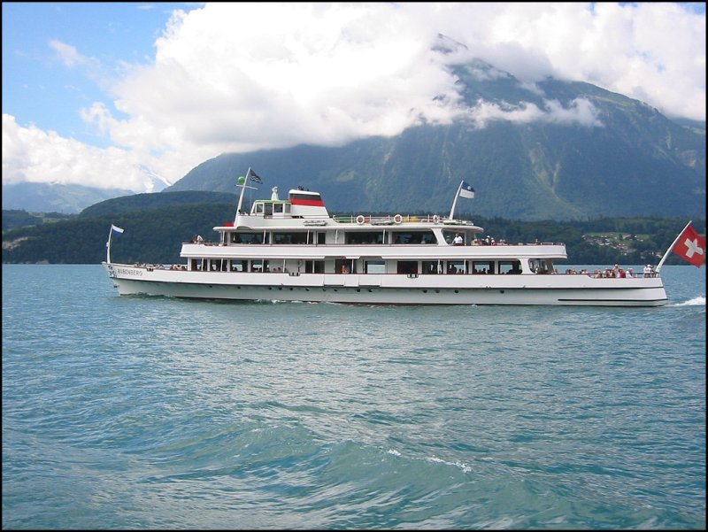 Auf dem Thuner See im Berner Oberland - Juli 2003.