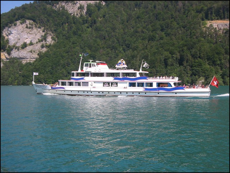 Auf dem Thuner See im Berner Oberland - Juli 2003.