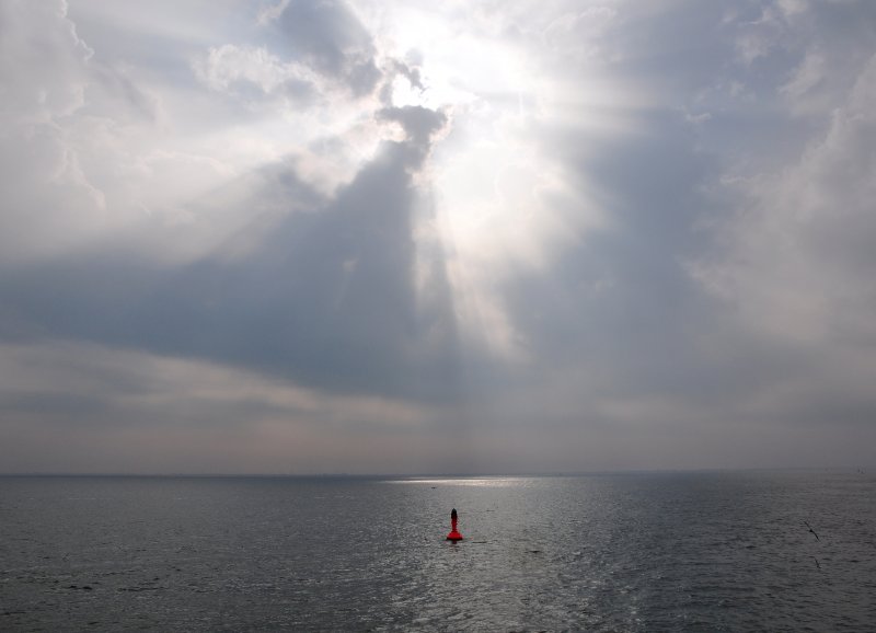 Auf der Nordsee vor Norderney am 20.09.09 um ca.11 Uhr. Foto von Bord der Frisia V.