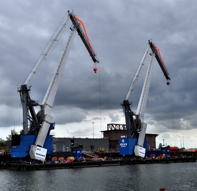 BLG - Bugsier Schwimmkrane im Neustdter Hafen - Bremen