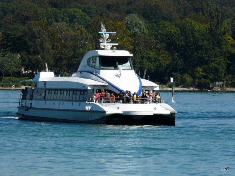 Bodensee - Katemaran FERDINANT bei der einfahrt in den Hafen von Konstanz am 31.08.2009