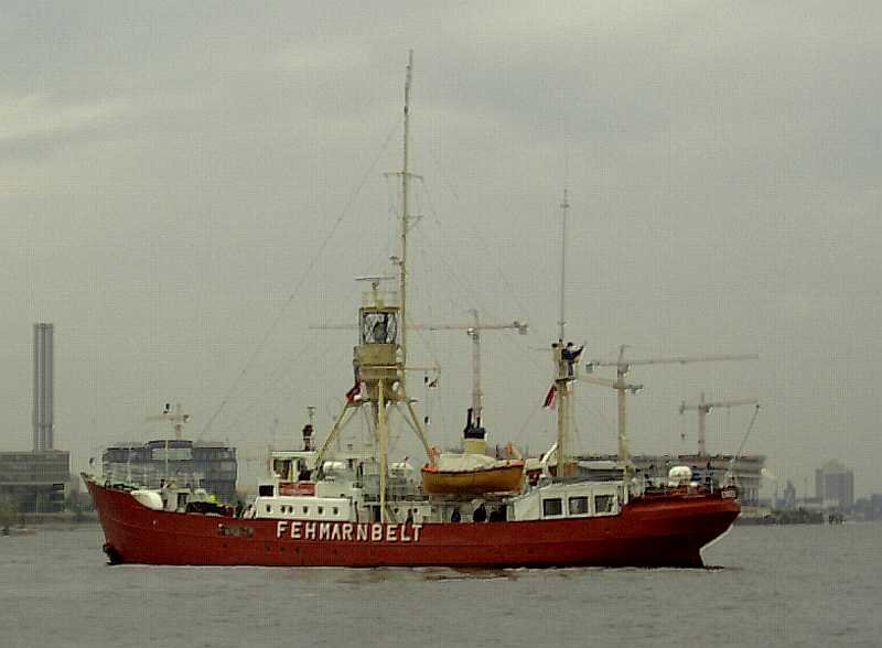 Das 100 jahre alte Feuertschiff  Fehmarnbelt  am 19.06.08 zum Feurschifftreffen in Hamburg. Mit dabei FS Elbe 1 und FS Elbe 3.
