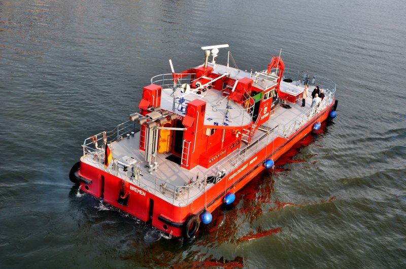 Das Feuerlschboot Bremen am 26.09.09 auf der Weser (Maritime Woche)