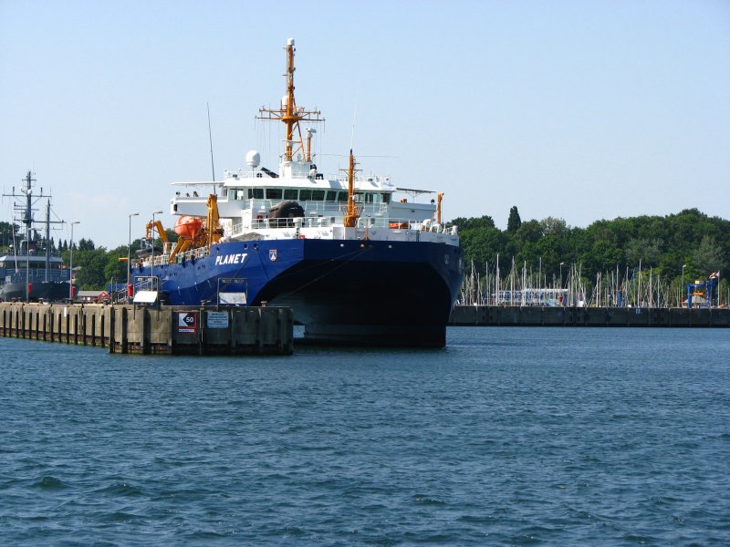Das Forschungsschiff PLANET im Hafen von Eckernfrde.07.06.08.