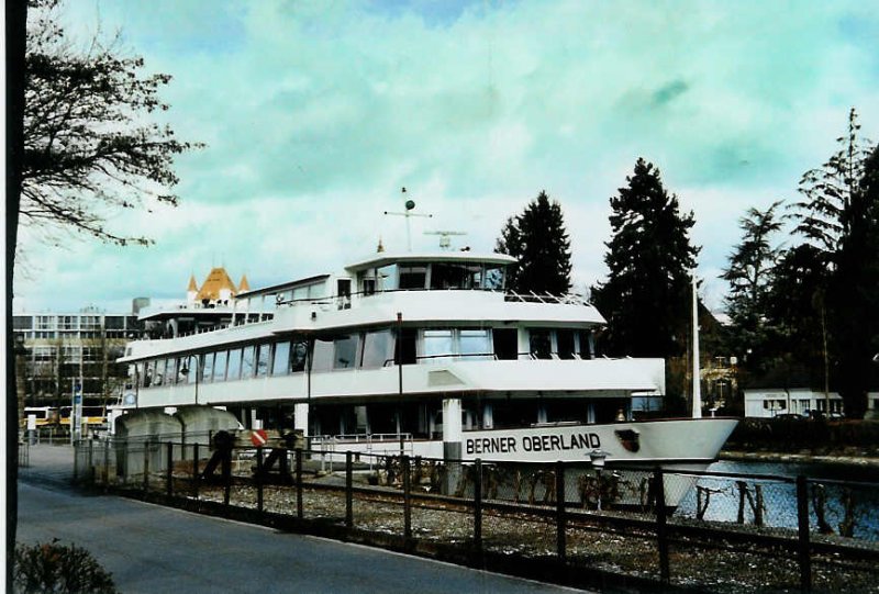 Das Motorschiff  Berner Oberland  auf dem Thunersee