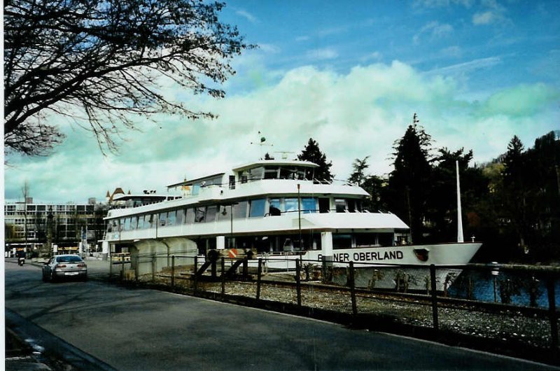 Das Motorschiff  Berner Oberland  auf dem Thunersee