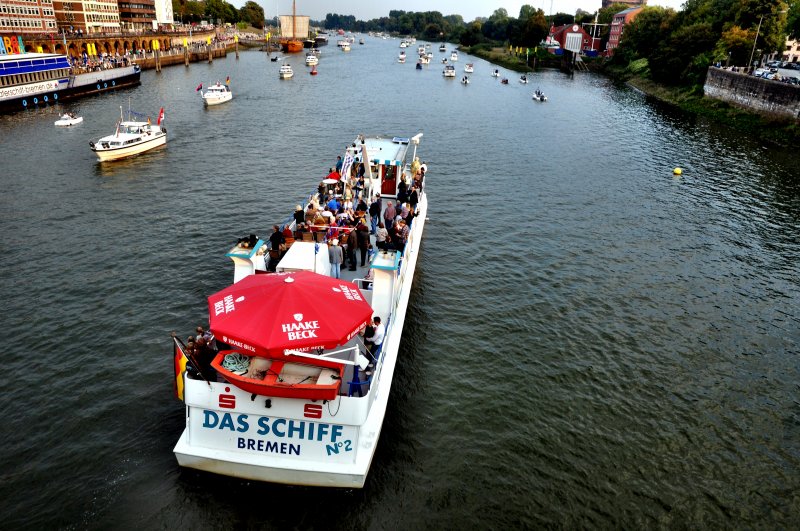  Das Schiff No 2  am 26.09.09 auf der Maritimen Woche/Parade.