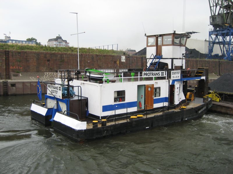 Das Schubschiff PROTRANS III am 30.08.2007 im Hafen Duisburg.