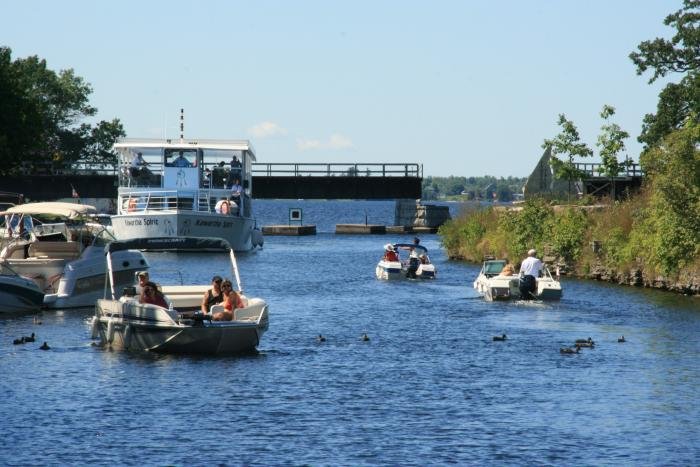 Der Trent-Servern in Fenelon Falls. Im Hintergrund sieht man den Cameron Lake; km 247,4 ; 30.08.2008