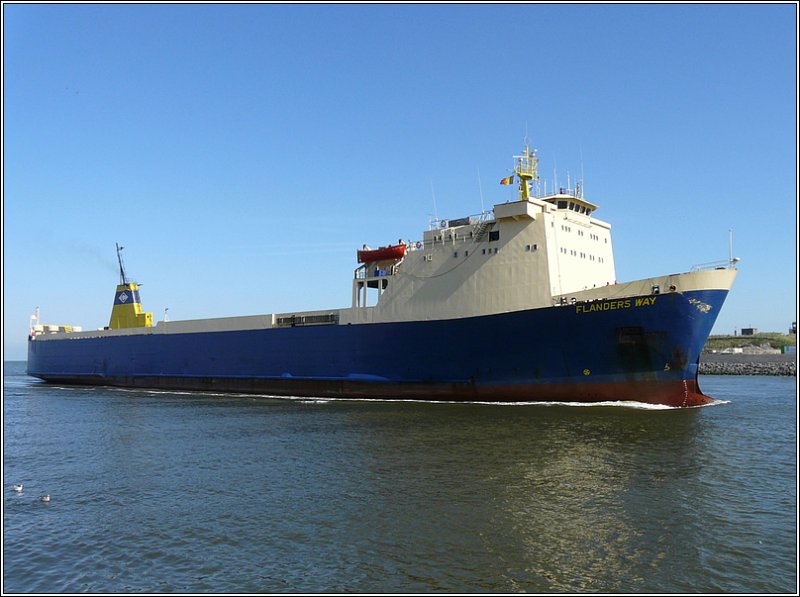 Die Fhre FLANDERS WAY (IMO 77204477) fhrt am 14.09.08 in den Hafen von Oostende ein. (Jeanny) 