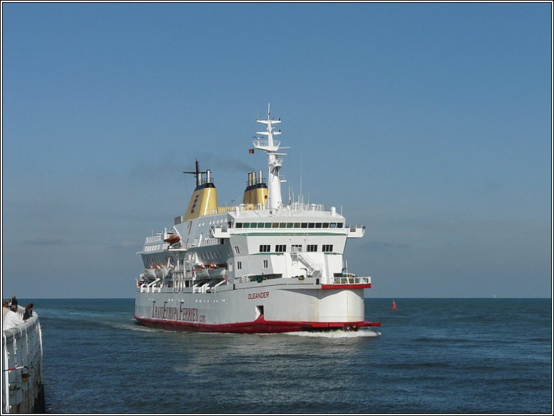 Die Fhre OLEANDER LIMASSOL der Gesellschaft Trans Europa Ferries aufgenommen am 14.09.08 whrend der Einfahrt in den Hafen von Oostende. (Jeanny)