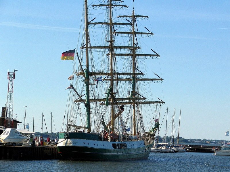 Die Humbold aus Bremerhafen lag im Hafen von Stralsund