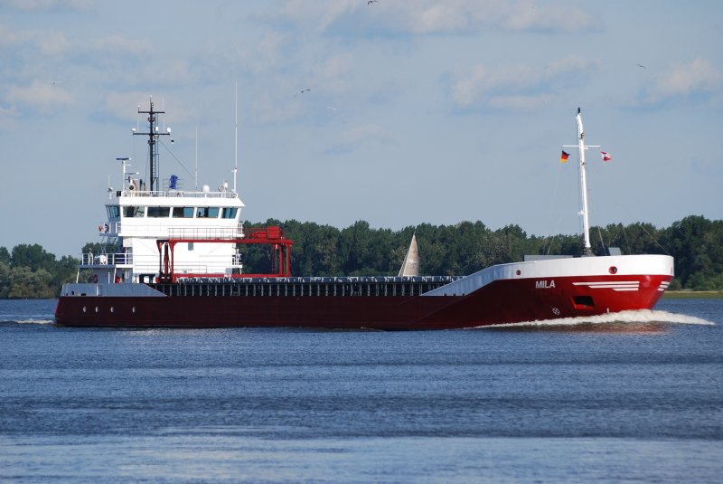 Die Mila IMO-Nummer:9331335 Flagge:Niederlande Lnge:90.0m Breite:13.0m aufgenommen auf der Elbe am 23.06.09