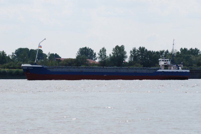 Die Monica IMO-Nummer:8810750 Flagge:Niederlande Lnge:74.0m Breite:12.0m Baujahr:1989 Bauwerft:Ferus Smit,Hoogezand Niederlande einlaufend in den Hamburger Hafen aufgenommen am 08.08.09 von Teufelsbrck.