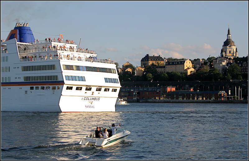 Die MS Columbus verlsst den Stockholmer Hafen. 14.8.2007 (Matthias)
