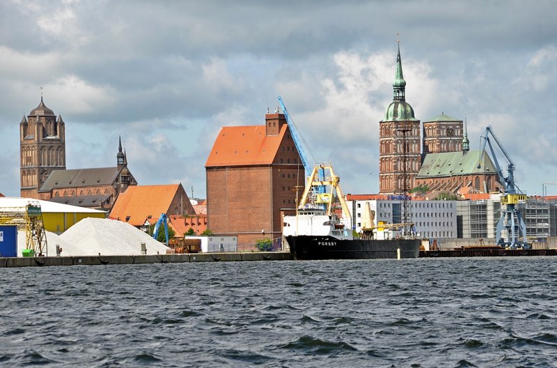 die  Porsoey  im Stadthafen von Stralsund am 03.06.09