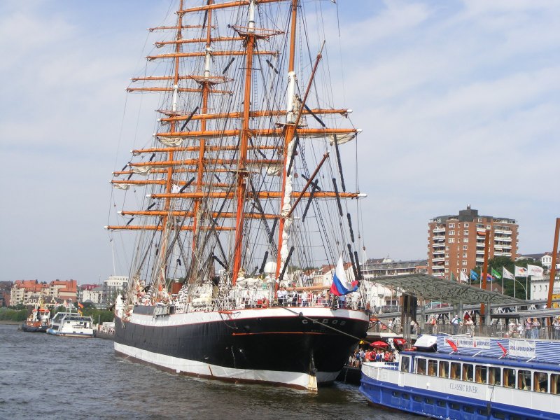 die SEDOV im Hamburger Hafen am 2.08.08