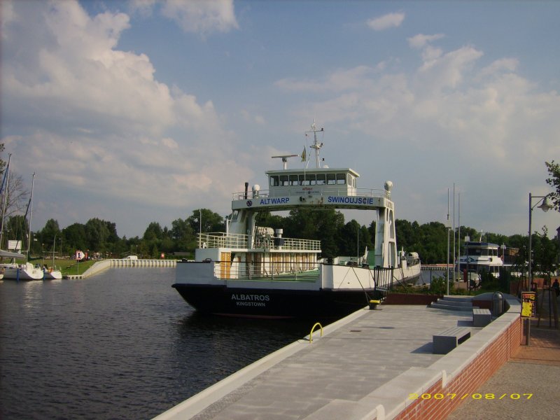 Fhre ALBATROS am 07.08.07 im Hafen von Ueckermnde.