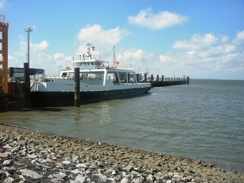 Fhrschiff Insel Amrum, hier in Dagebll im Sommer 2003